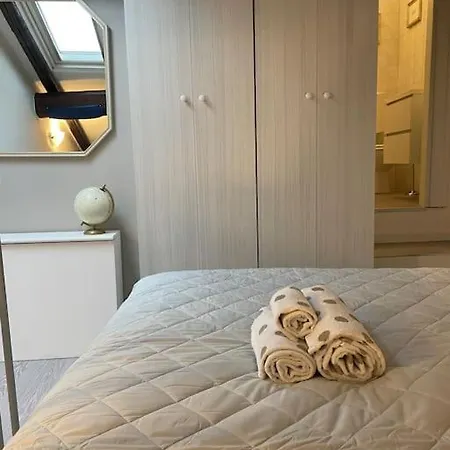 Accademia Love Apartman *