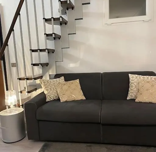 Accademia Love Lägenhet